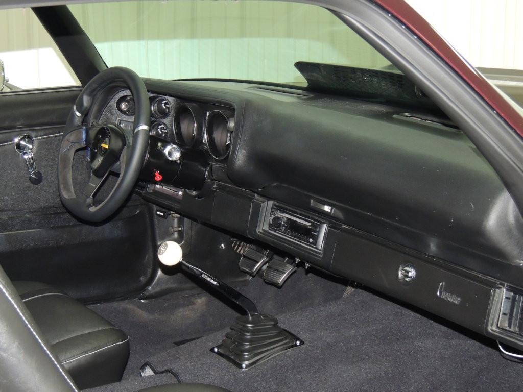 Chevrolet Camaro Vehicle Full-screen Gallery Image 22