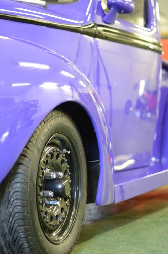 Ford F-1 Vehicle Full-screen Gallery Image 22
