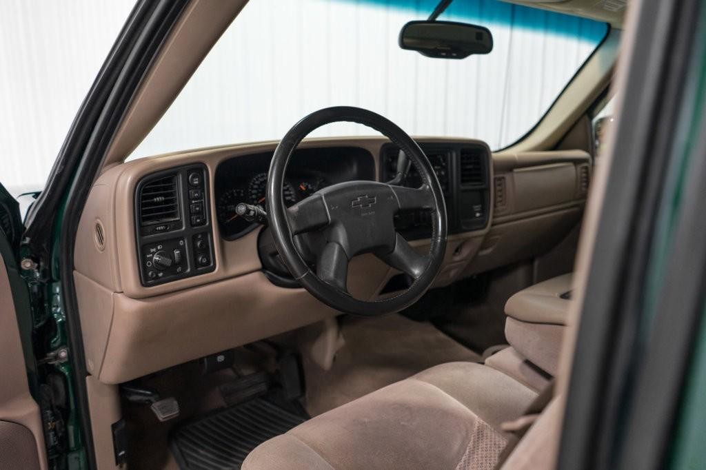 Chevrolet Silverado 1500 Vehicle Full-screen Gallery Image 27