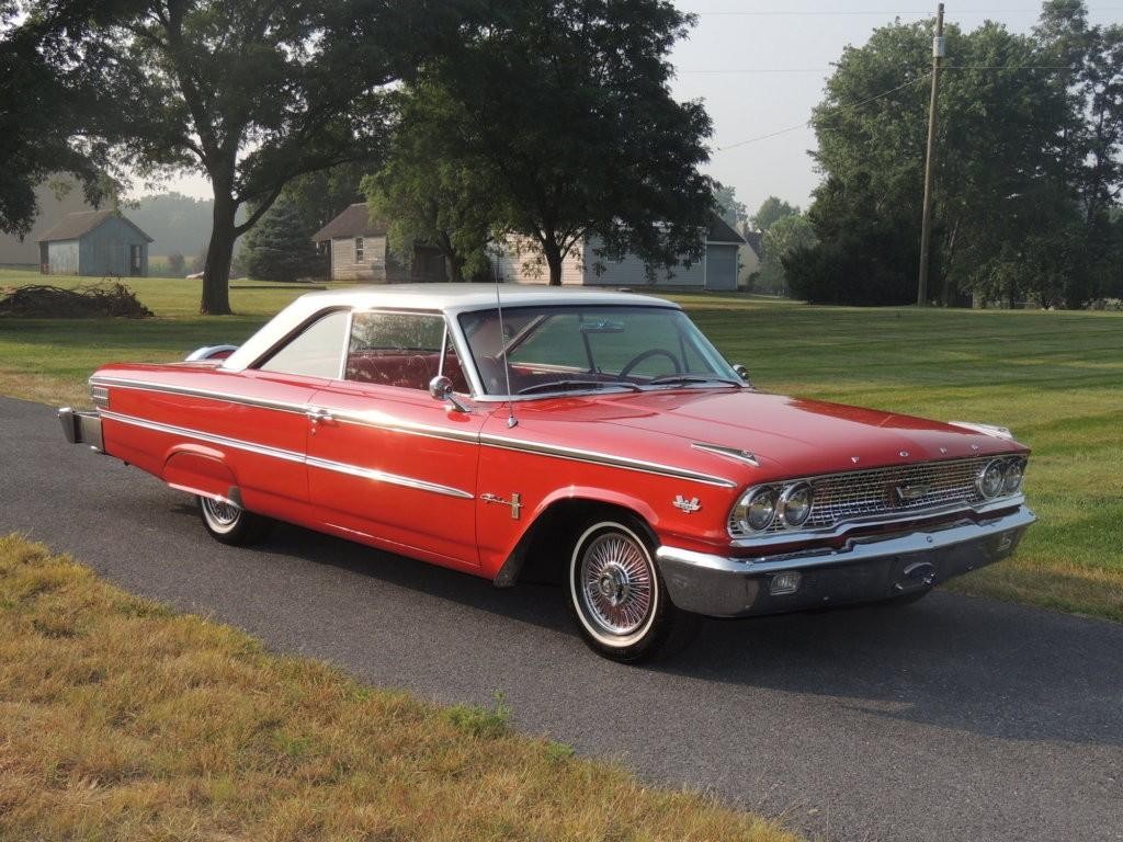 Ford Galaxie Vehicle Full-screen Gallery Image 3