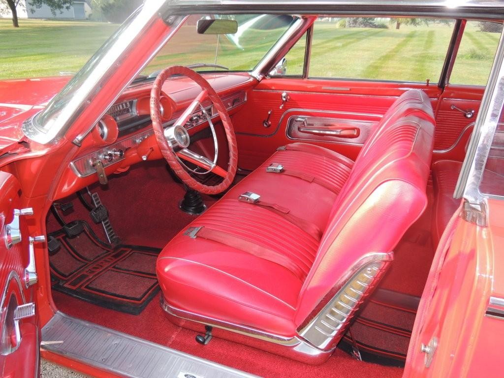 Ford Galaxie Vehicle Full-screen Gallery Image 9