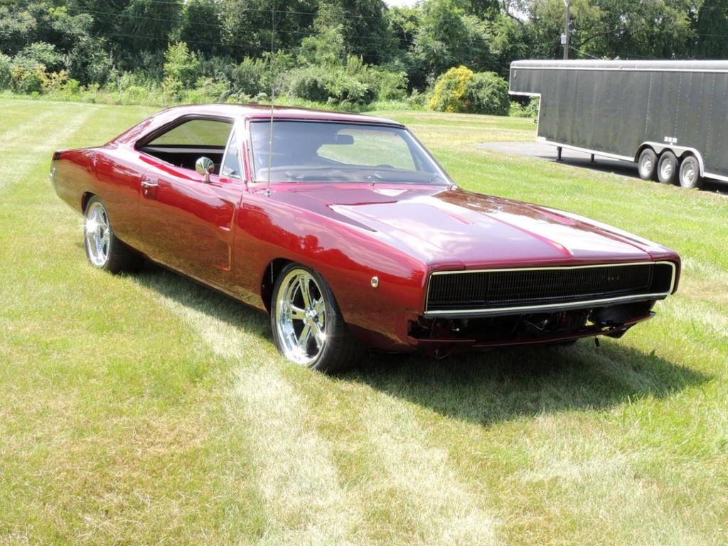 Dodge Charger Vehicle Full-screen Gallery Image 15