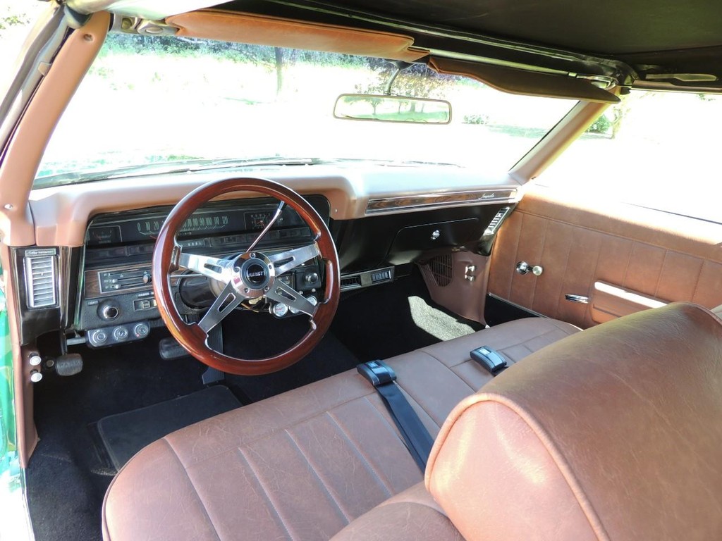 Chevrolet Impala Vehicle Full-screen Gallery Image 53