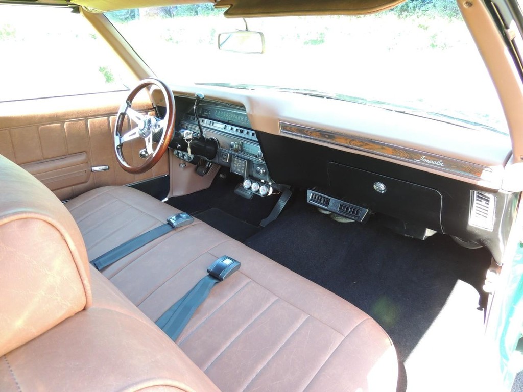Chevrolet Impala Vehicle Full-screen Gallery Image 54