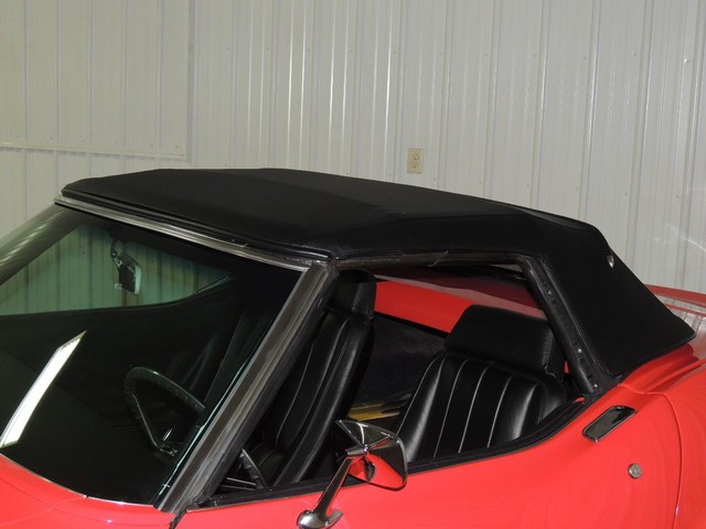 Chevrolet Corvette Vehicle Full-screen Gallery Image 29