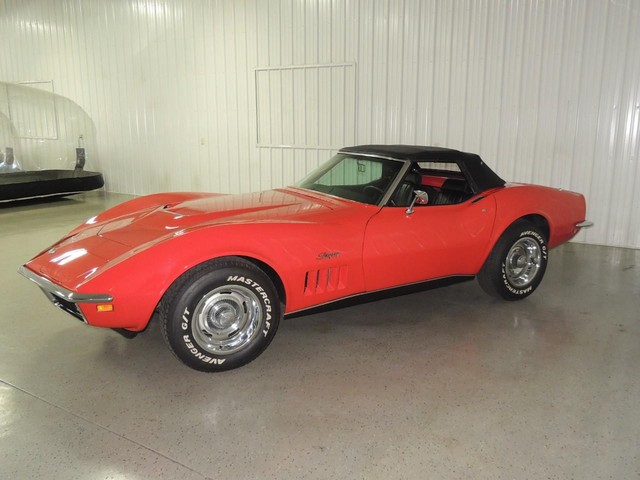 Chevrolet Corvette Vehicle Full-screen Gallery Image 44