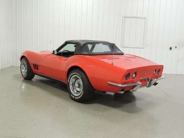 Chevrolet Corvette Vehicle Full-screen Gallery Image 50