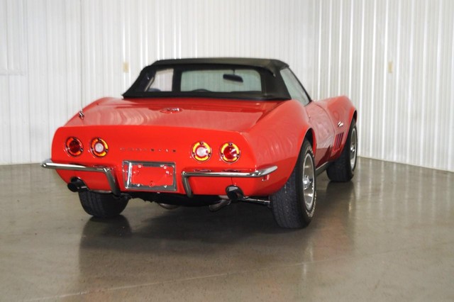 Chevrolet Corvette Vehicle Full-screen Gallery Image 54