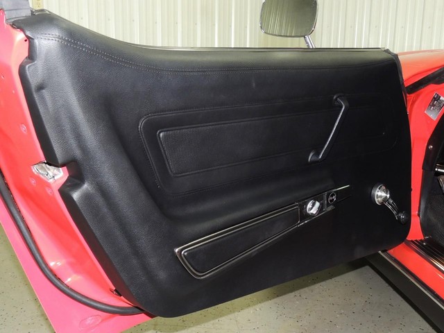 Chevrolet Corvette Vehicle Full-screen Gallery Image 81