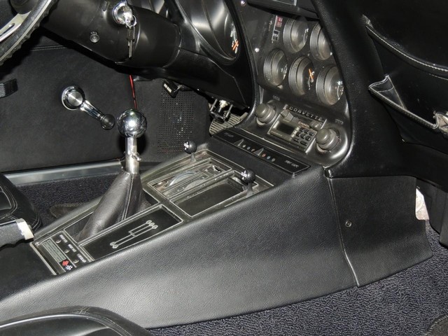 Chevrolet Corvette Vehicle Full-screen Gallery Image 94