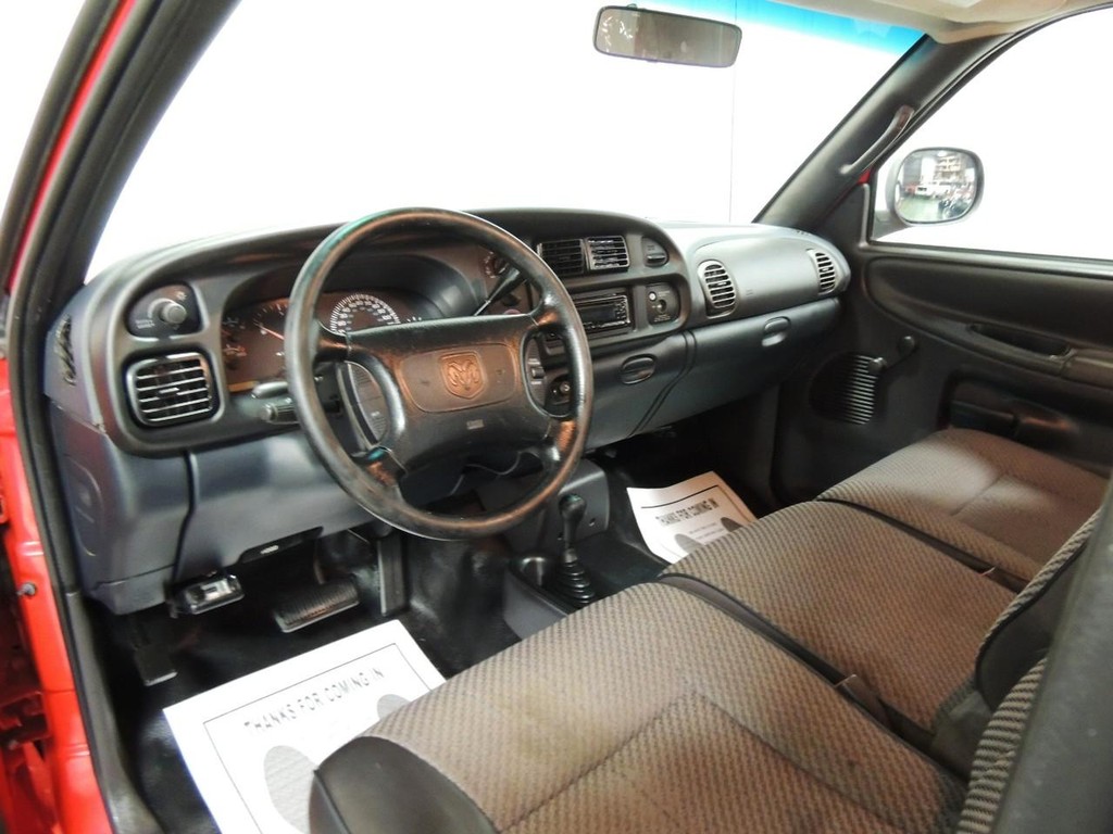 Dodge Ram 2500 Vehicle Full-screen Gallery Image 29