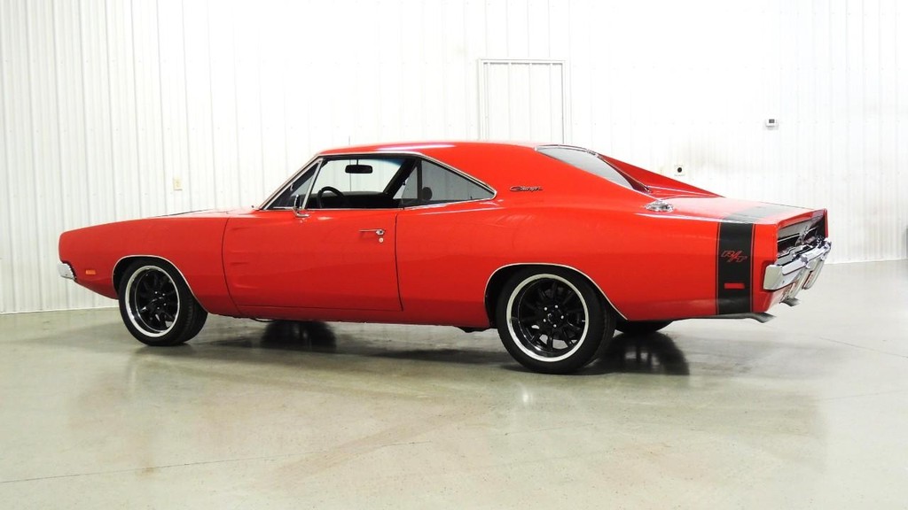 Dodge Charger Vehicle Full-screen Gallery Image 44