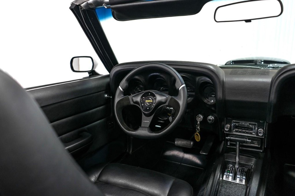 Ford Mustang Vehicle Full-screen Gallery Image 56