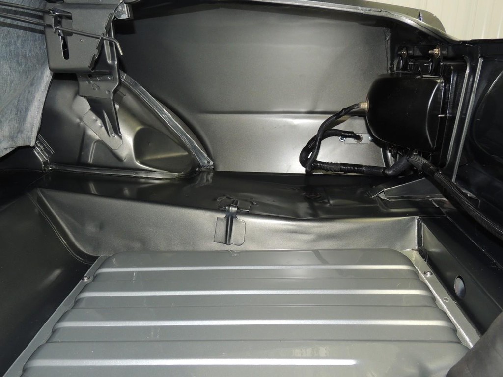 Ford Mustang Vehicle Full-screen Gallery Image 64