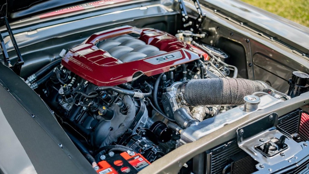 Ford Mustang Vehicle Full-screen Gallery Image 59