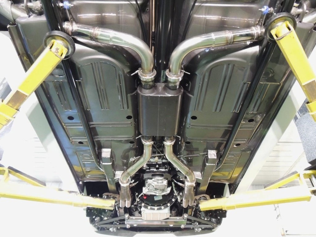 Ford Mustang Vehicle Full-screen Gallery Image 70