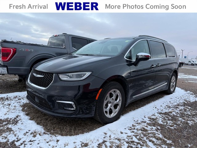 2022 Chrysler Pacifica Limited at Weber Ford in Granite City IL