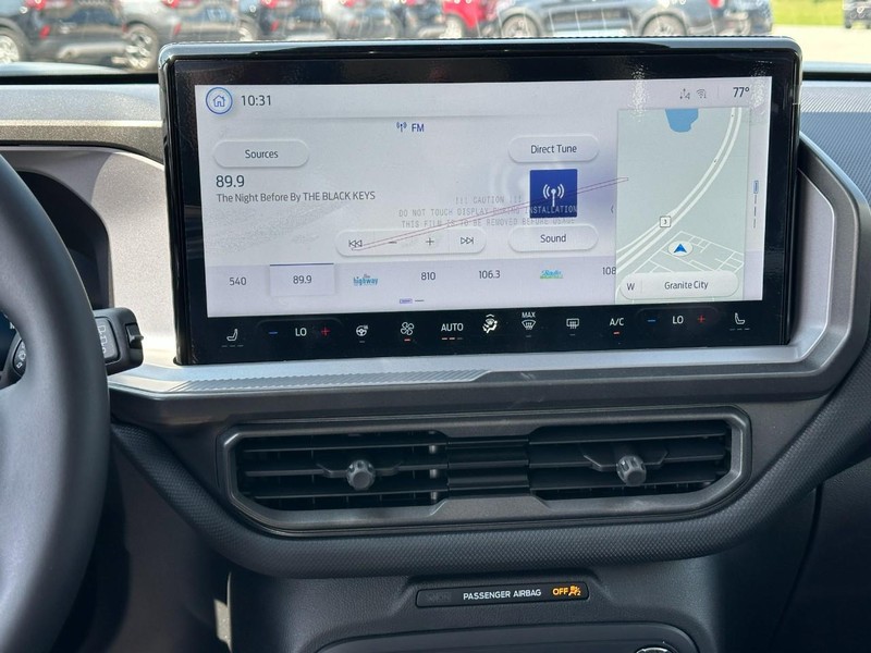 Ford Bronco Sport Vehicle Full-screen Gallery Image 7