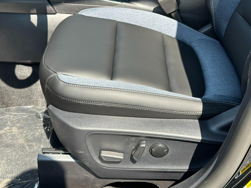 Ford Bronco Sport Vehicle Full-screen Gallery Image 11