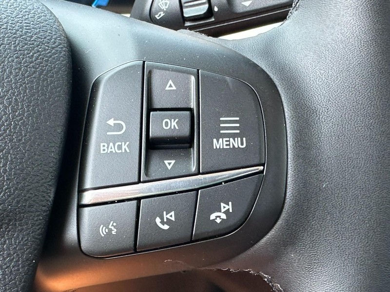 Ford Bronco Sport Vehicle Full-screen Gallery Image 13