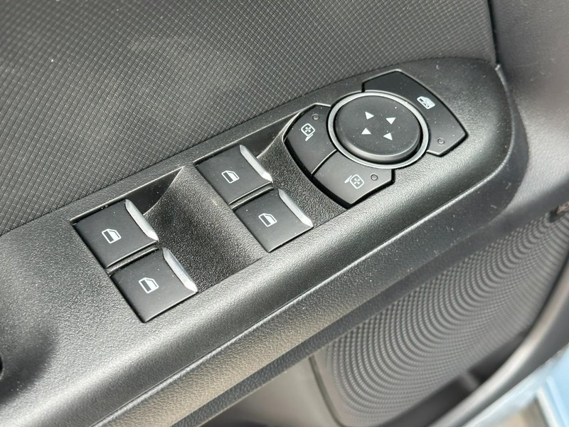 Ford Bronco Sport Vehicle Full-screen Gallery Image 10