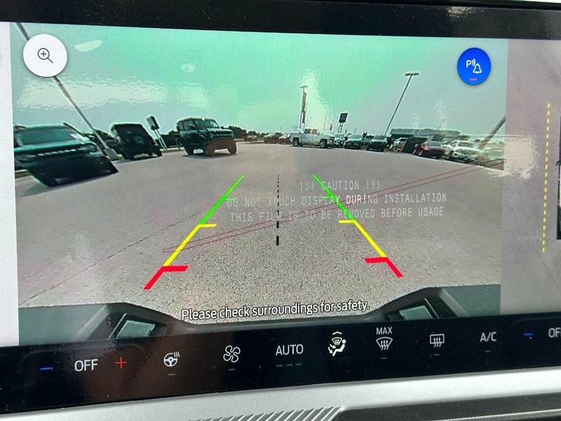 Ford Bronco Sport Vehicle Full-screen Gallery Image 15