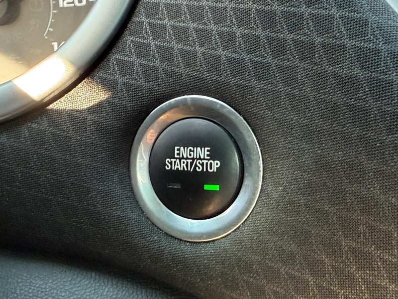 Chevrolet Malibu Vehicle Full-screen Gallery Image 15