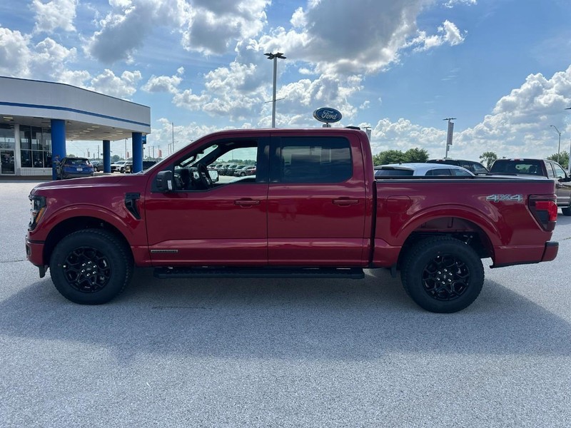 Ford F-150 Vehicle Full-screen Gallery Image 2