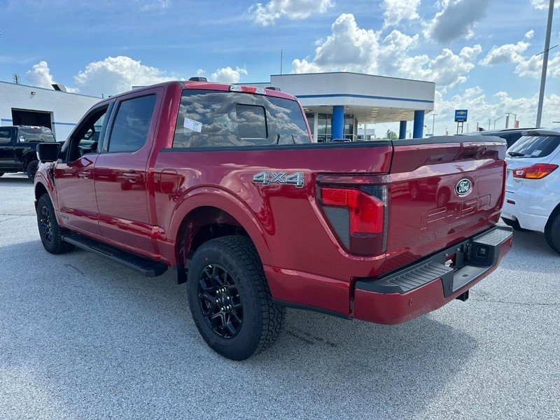 Ford F-150 Vehicle Full-screen Gallery Image 3