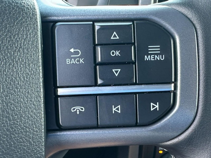 Ford F-150 Vehicle Full-screen Gallery Image 12