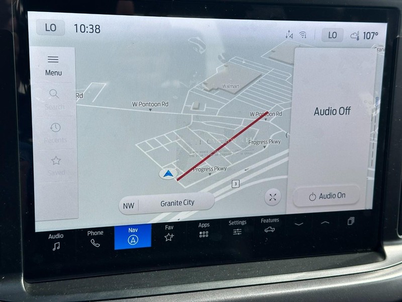 Ford F-150 Vehicle Full-screen Gallery Image 14