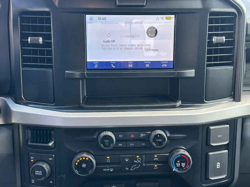 Ford Super Duty F-250 SRW Vehicle Full-screen Gallery Image 7