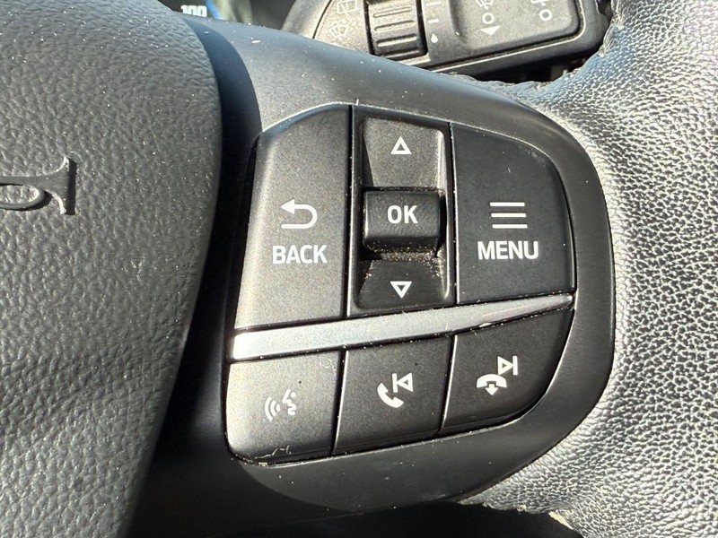 Ford Bronco Sport Vehicle Full-screen Gallery Image 15