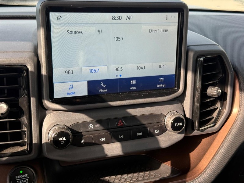 Ford Bronco Sport Vehicle Full-screen Gallery Image 16