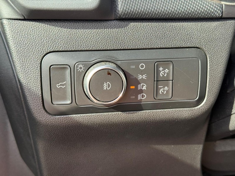 Ford Bronco Sport Vehicle Full-screen Gallery Image 23