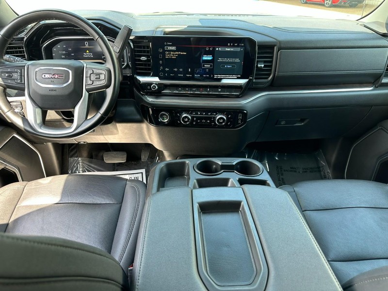 GMC Sierra 1500 Vehicle Full-screen Gallery Image 11