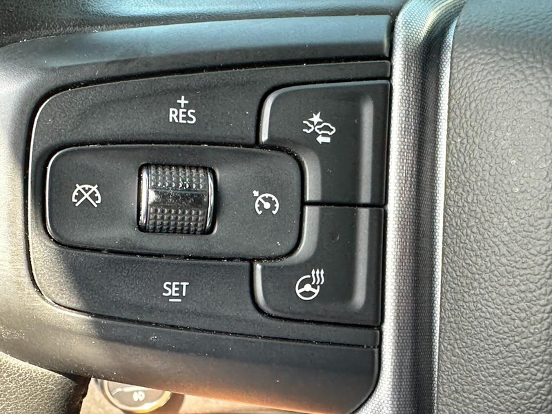 GMC Sierra 1500 Vehicle Full-screen Gallery Image 19