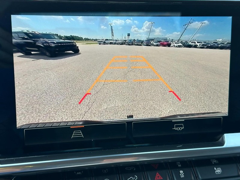 GMC Sierra 1500 Vehicle Full-screen Gallery Image 23