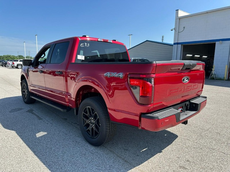 Ford F-150 Vehicle Full-screen Gallery Image 3