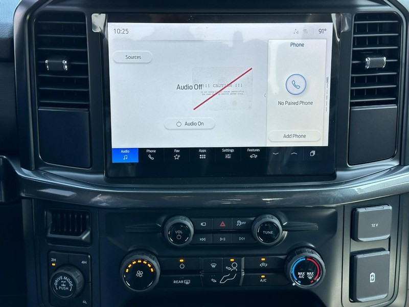 Ford F-150 Vehicle Full-screen Gallery Image 7