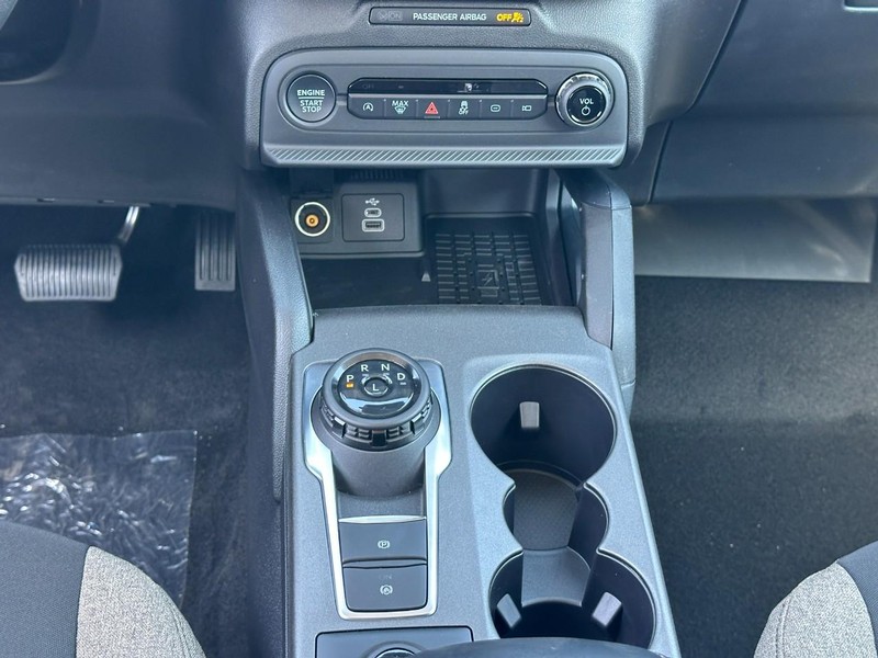 Ford Bronco Sport Vehicle Full-screen Gallery Image 8