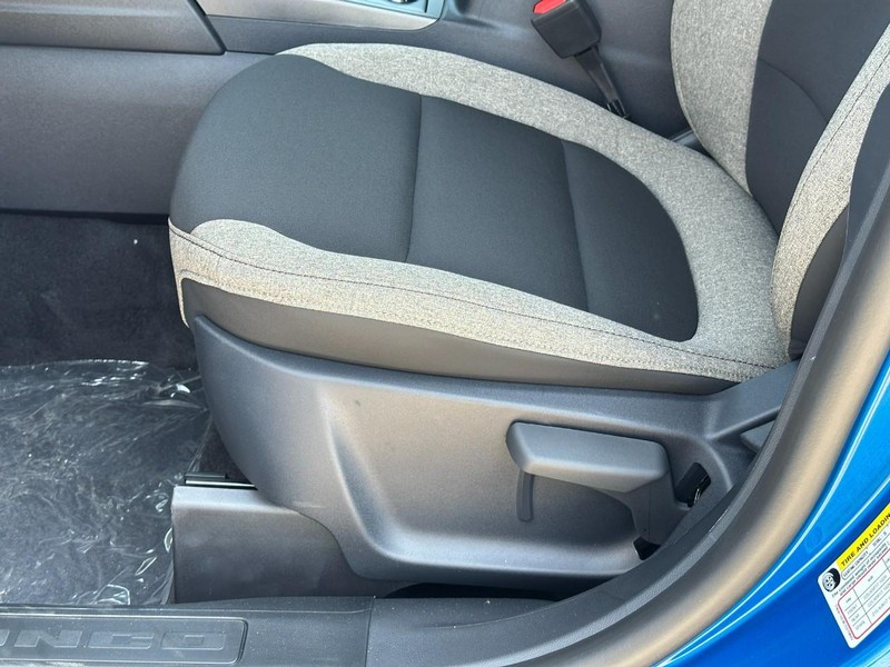 Ford Bronco Sport Vehicle Full-screen Gallery Image 10