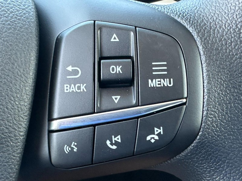 Ford Bronco Sport Vehicle Full-screen Gallery Image 12