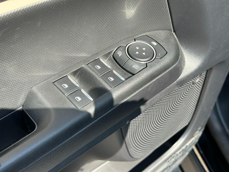 Ford Bronco Sport Vehicle Full-screen Gallery Image 9