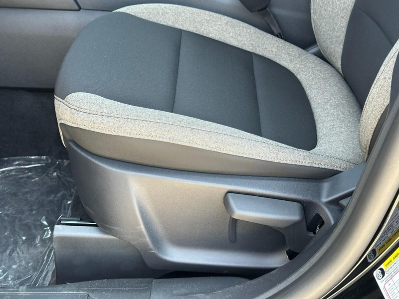 Ford Bronco Sport Vehicle Full-screen Gallery Image 10