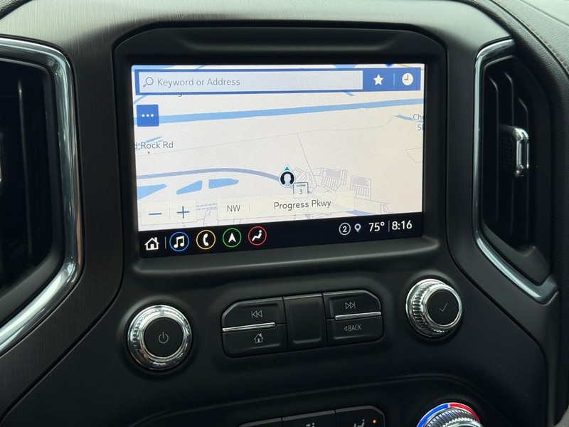 GMC Sierra 1500 Vehicle Full-screen Gallery Image 19