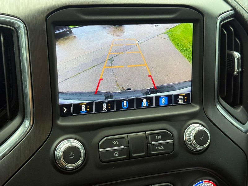 GMC Sierra 1500 Vehicle Full-screen Gallery Image 20