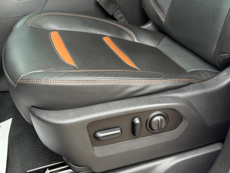 GMC Sierra 1500 Vehicle Full-screen Gallery Image 27