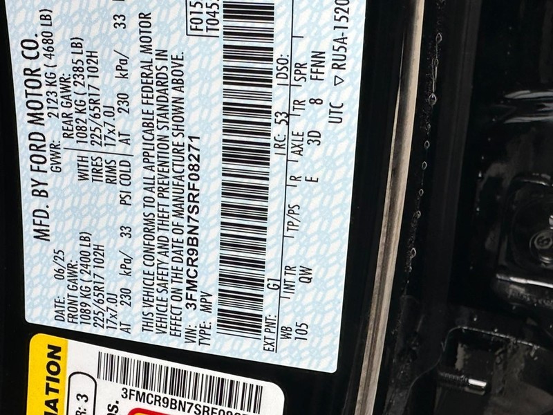 Ford Bronco Sport Vehicle Full-screen Gallery Image 15