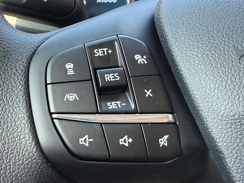 Ford Bronco Sport Vehicle Full-screen Gallery Image 8